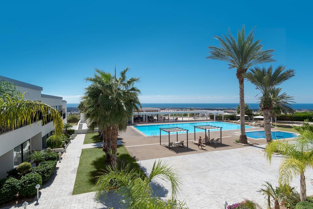 Royal Blue Hotel & Spa Geroskipou Bagian luar foto